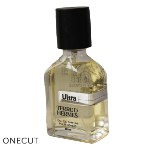 استایل مردانه کلاسیک در کنار عطر تق هرمس؛ نماد اصالت